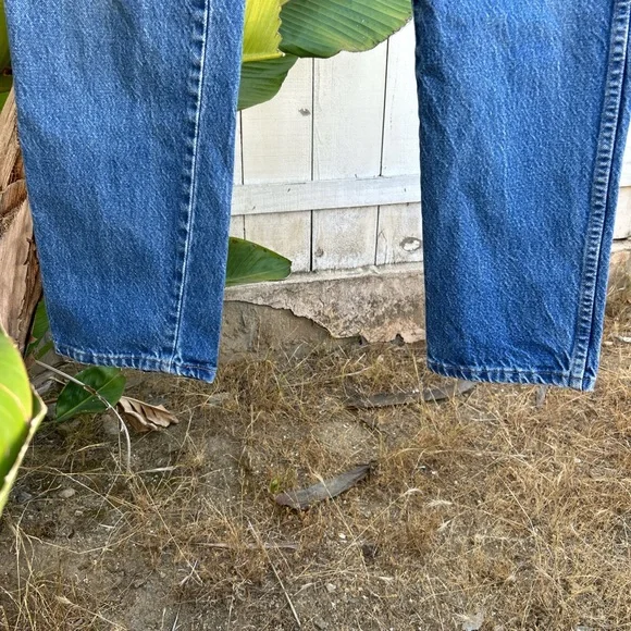 Vintage 1990s Wrangler Jeans 990 USA Made Faded Blue Denim 32x32 - Picture 3 of 7